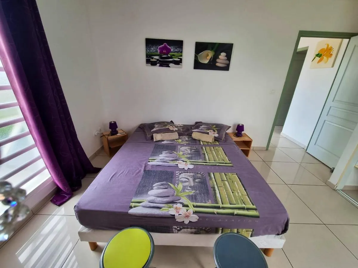 Appartement Charmant Avec Vue Sur Montagnes Les Trois Ilets 40 M²