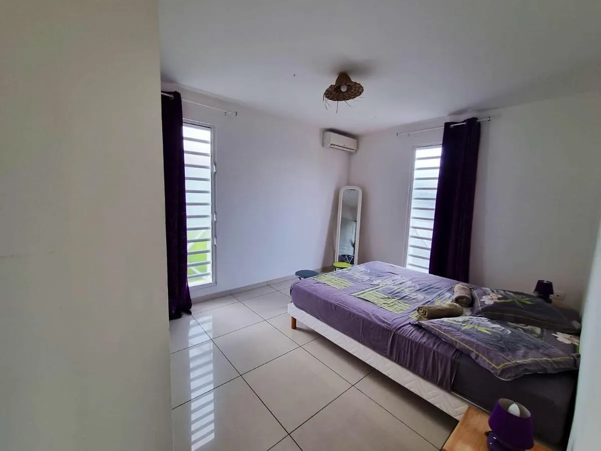 Appartement Charmant Avec Vue Sur Montagnes Les Trois Ilets 40 M²